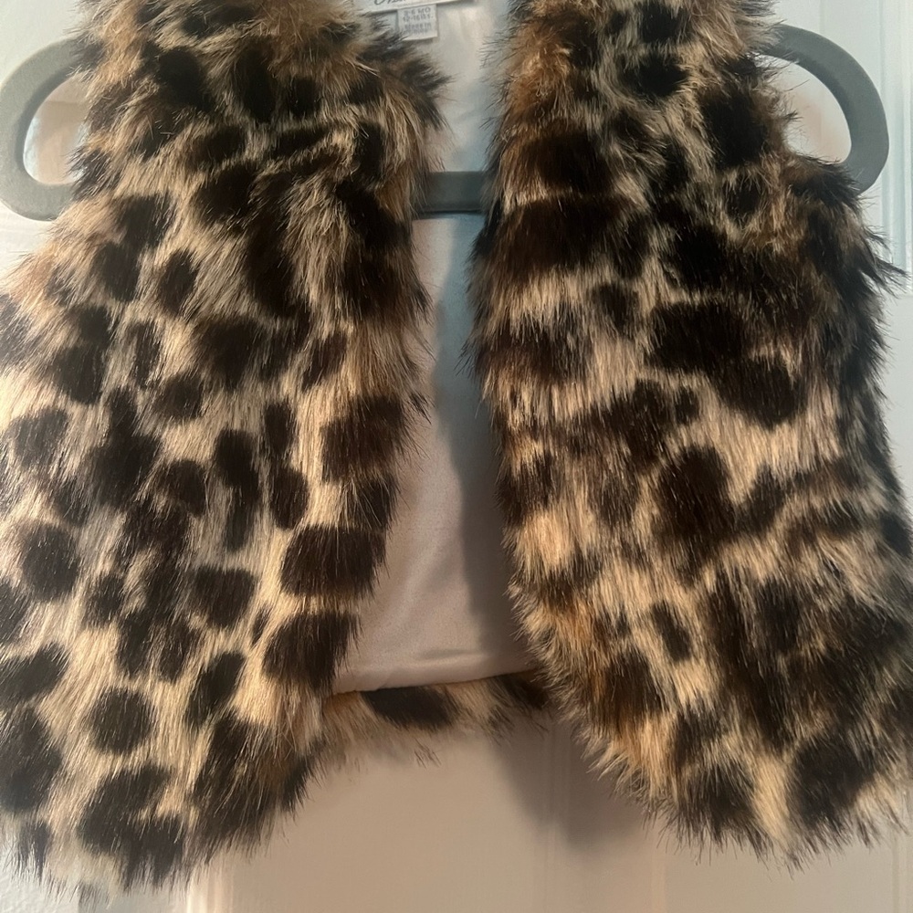 Leopard Print Faux Fur Vest